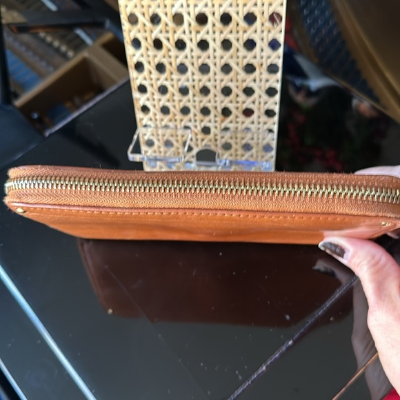 CHLOE preowned brown leather long wallet! - Picture 5 of 8